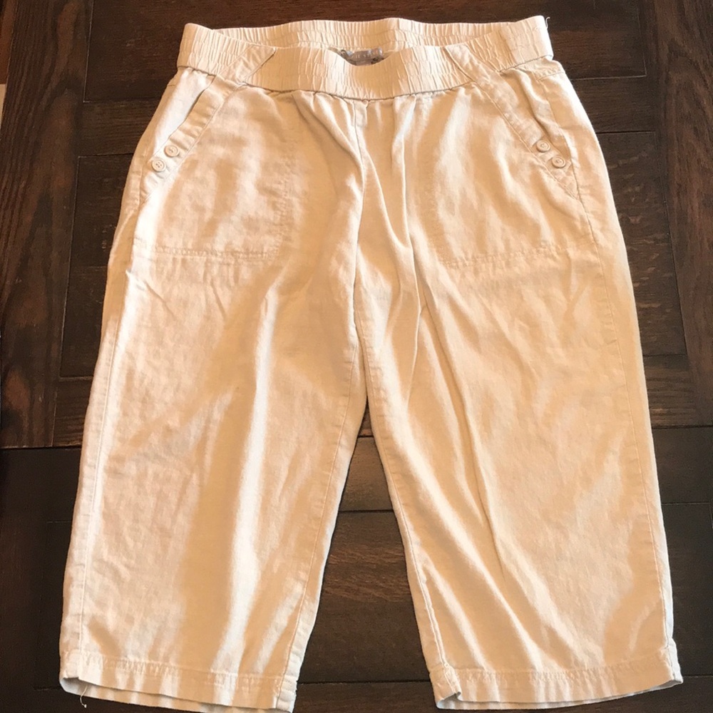 Lightweight capris